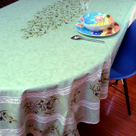 Oval coated tablecloths from France
