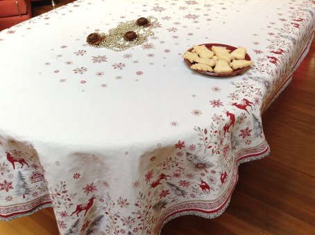 Large reversible Christmas tablecloth