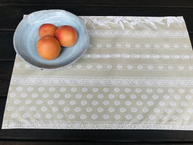 linen colour coated provencal place mats