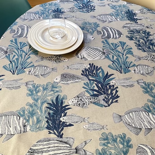 Reef acrylic coated french tablecloth seats 8 with fishs designs