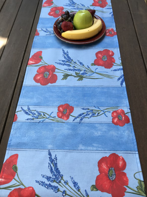 red poppies table runner